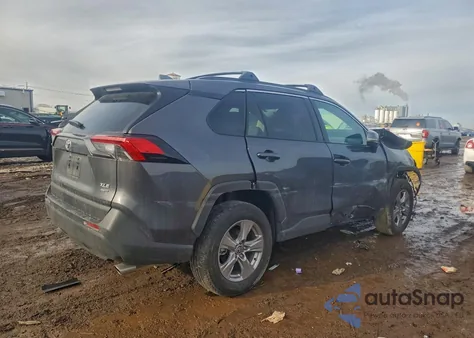 2025 Toyota Rav4 Xle z USA, uszkodzony, nr VIN 2T3P1RFV3SW567255